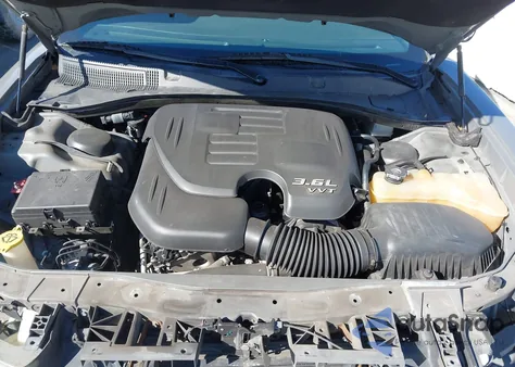 2018 Dodge Charger Sxt Plus Rwd z USA, uszkodzony, nr VIN 2C3CDXHG2JH134120